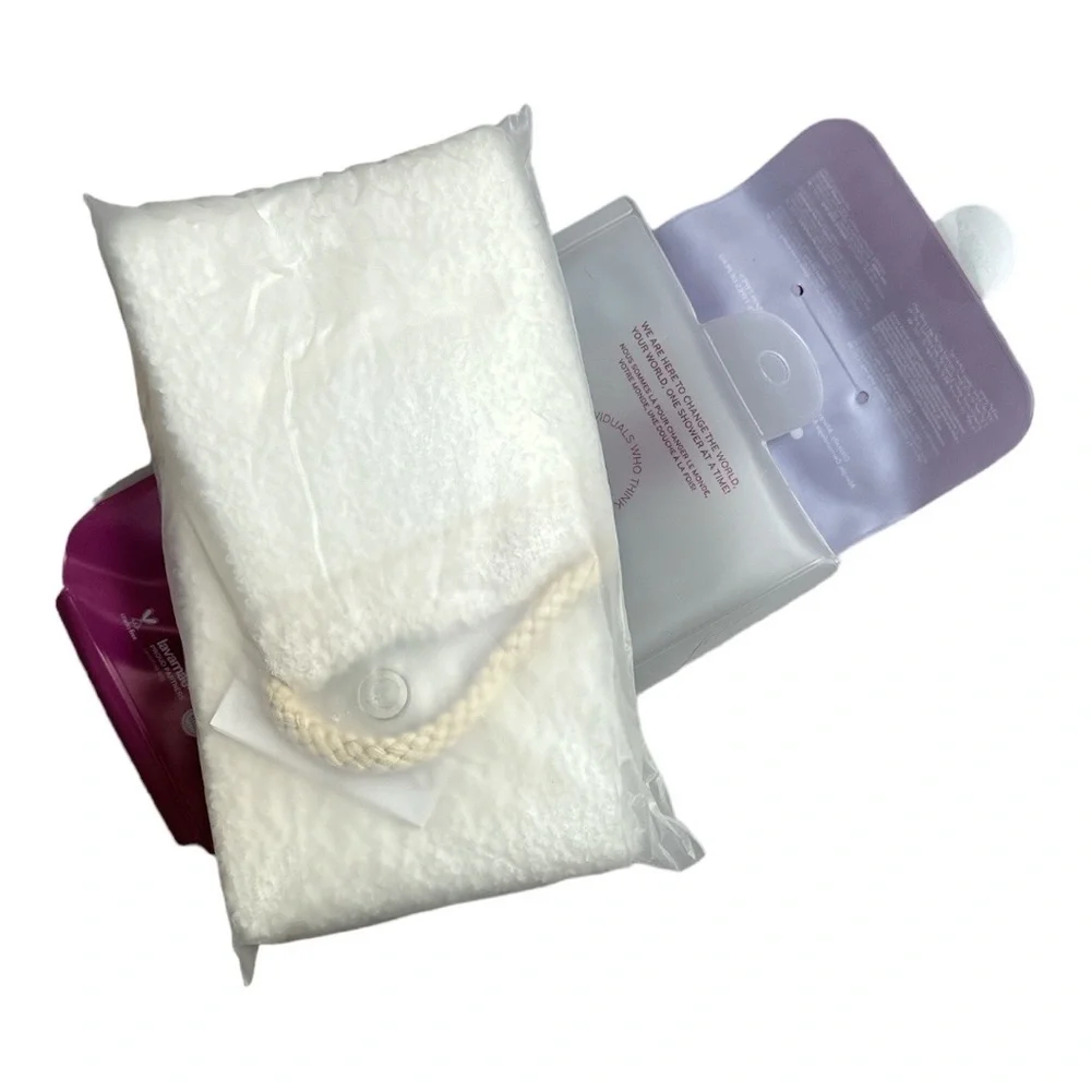 DAILY Concepts Back Scrubber & Scrunchies, cruelty free